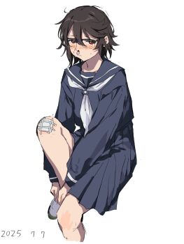 Rule 34 | 1girl, black-framed eyewear, black hair, black sailor collar, blush, dated, glasses, hair between eyes, highres, knee up, long sleeves, looking at viewer, momijiyama teru, neckerchief, pleated skirt, sailor collar, school uniform, semi-rimless eyewear, shirt, shoes, short hair, shy (series), simple background, skirt, solo, takatisakana, white background