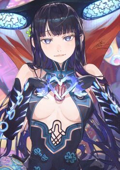 1girl bare_shoulders black_dress black_gloves black_hat blue_eyes breasts center_opening cleavage dress elbow_gloves fadingz fate/grand_order fate_(series) gloves hair_ornament hat heart heart_hands large_breasts leaf_hair_ornament long_hair looking_at_viewer pelvic_curtain purple_hair side_slit sidelocks smile solo very_long_hair yang_guifei_(fate) yang_guifei_(third_ascension)_(fate)
