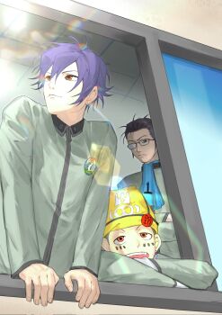3boys ascot black_hair blue_ascot brown_eyes catfish05 chinese_commentary closed_mouth commentary_request glasses grey_jacket hat highres inaba_masao jacket lens_flare long_sleeves male_focus multiple_boys nanjou_kei open_mouth persona persona_1 purple_hair school_uniform short_hair st._hermelin_school_uniform standing toudou_naoya window yellow_hat