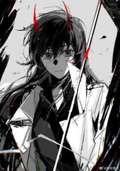 1girl aegyo_sal black_hair black_shirt black_wings blood blood_on_face blood_splatter bloody_weapon coat collared_shirt expressionless feathered_wings genderswap genderswap_(mtf) highres holding holding_sword holding_weapon kim_dokja long_hair looking_at_viewer omniscient_reader&#039;s_viewpoint open_clothes open_coat popped_collar shirt solo sword twle upper_body weapon white_coat wind wings