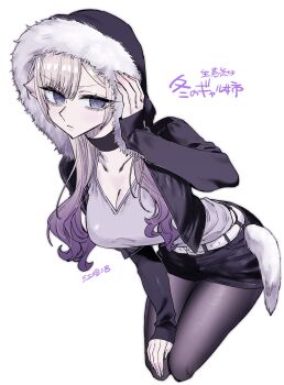 1girl belt black_choker black_eyes black_pantyhose black_shorts blonde_hair blush breasts choker commentary_request egaki_numa fur-trimmed_hood fur_trim gradient_hair grey_shirt highres hood hood_up hooded_jacket jacket konno_komaru large_breasts long_sleeves looking_at_viewer multicolored_hair namaiki_na_gal_ane_wo_wakaraseru_hanashi open_clothes open_jacket pantyhose purple_hair shirt shorts simple_background solo white_background white_belt