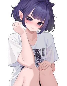 1girl absurdres blunt_bangs bob_cut closed_mouth commentary english_commentary hand_on_own_knee hand_up highres hololive hololive_english knees_up layunaart light_smile looking_at_viewer mole mole_under_eye ninomae_ina&#039;nis ninomae_ina&#039;nis_(loungewear) official_alternate_costume official_alternate_hairstyle pointy_ears print_shirt purple_eyes purple_hair shirt short_hair short_sleeves simple_background sitting solo t-shirt virtual_youtuber white_background white_shirt