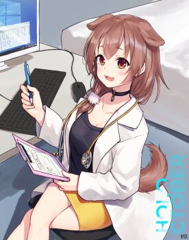 1girl absurdres alternate_costume animal_ears artist_name black_choker black_shirt blush breasts brown_eyes brown_hair brown_tail choker clipboard commentary_request computer computer_keyboard computer_mouse crossed_legs dated doctor dog_ears dog_girl dog_tail double-parted_bangs extra_ears hair_between_eyes hair_ornament hair_over_shoulder highres holding holding_pen hololive inugami_korone lab_coat long_hair looking_at_viewer low_side_ponytail medium_breasts miniskirt monitor o-ring o-ring_choker official_alternate_hairstyle on_stool open_mouth pen pencil_skirt pendant_choker pom_pom_(clothes) pom_pom_hair_ornament shirt signature sitting skirt smile solo stethoscope_around_neck tail traveler_(artbbt) virtual_youtuber yellow_skirt
