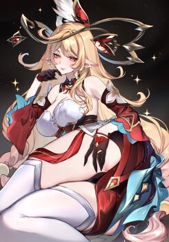 1girl alice_(genshin_impact) ass black_gloves blonde_hair breasts cowlick detached_sleeves dress elf genshin_impact gloves hat highres light_particles long_hair looking_at_viewer lying medium_breasts on_side pointy_ears red_eyes red_sleeves sakichka smile solo strapless strapless_dress thighhighs white_thighhighs witch_hat