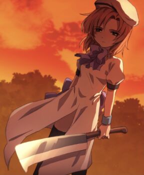 1girl beret black_eyes black_thighhighs blue_wrist_cuffs bow bowtie closed_mouth dress dutch_angle evening half-closed_eyes hat highres higurashi_no_naku_koro_ni holding holding_weapon hswoimuxk0pwr0h_(bbdan) looking_at_viewer nata_(tool) orange_hair orange_sky outdoors purple_bow purple_bowtie ryuuguu_rena short_sleeves sky solo squinting sunset thighhighs weapon white_dress white_hat wrist_cuffs
