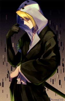 1boy black_hakama black_kimono black_skin bleach bleach:_sennen_kessen-hen blonde_hair blue_eyes closed_mouth colored_skin commentary_request cowboy_shot hakama hand_up hood hood_pull hood_up japanese_clothes kimono kira_izuru long_sleeves looking_at_viewer male_focus medium_hair multicolored_skin nose shaded_face simple_background solo soraao0322 split_mouth twitter_username wide_sleeves