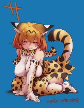 1girl :3 animal_ears animal_print black_hair blonde_hair blush bow bowtie breasts elbow_gloves extra_ears gloves half-closed_eyes kemono_friends large_breasts looking_at_viewer naughty_face nyororiso_(muyaa) print_bow print_bowtie seductive_smile serval_(kemono_friends) shirt short_hair skirt sleeveless sleeveless_shirt smile tail thighhighs