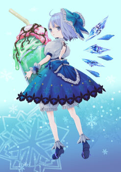1girl back_bow backless_shirt bendy_straw bloomers blue_background blue_bow blue_eyes blue_hair blue_shirt blue_shoes blue_skirt blue_wings bow chocolate_syrup cirno collar commentary_request cup drinking_straw food frilled_bow frilled_collar frilled_wrist_cuffs frills from_behind gradient_background hair_bow highres holding holding_cup holding_food holding_ice_cream ice ice_cream ice_cream_cup ice_wings light_blush looking_at_viewer looking_back medium_hair mint_chocolate puffy_short_sleeves puffy_sleeves shirt shoe_soles shoes short_sleeves skirt snowflake_background snowflake_print solo tongue tongue_out touhou underwear white_bloomers white_sleeves wings wrist_cuffs zuoteng15600