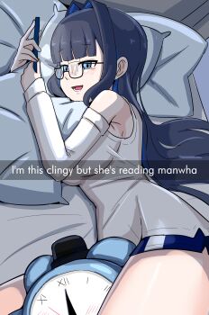 1girl absurdres alarm_clock bed between_thighs blue_eyes blue_hair blush clock detached_sleeves hair_intakes hat highres hololive hololive_english i&#039;m_this_clingy_(meme) kronie_(ouro_kronii) long_hair meme multicolored_hair ouro_kronii pillow screen_light shadowsky_exe top_hat virtual_youtuber