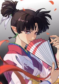 11rukawa187 1girl blunt_bangs blunt_ends breasts closed_mouth commentary_request earrings eyeshadow falling_petals feather_hair_ornament feathers folding_fan gradient_background grey_background hair_ornament hand_fan highres holding holding_fan inuyasha japanese_clothes jewelry kagura_(inuyasha) kimono light_smile looking_at_viewer makeup medium_breasts medium_hair parted_bangs petals pink_eyes pink_lips pointy_ears ponytail print_kimono purple_eyeshadow red_petals short_ponytail solo tassel tassel_earrings twintails upper_body