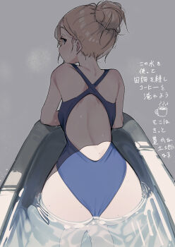 1girl ass back back_cutout bare_shoulders bathing bathtub blonde_hair clothing_cutout commentary_request from_behind grey_background hair_bun highleg highres looking_at_viewer looking_back one-piece_swimsuit original partially_submerged simple_background single_hair_bun solo swimsuit translation_request unimon_e water wet