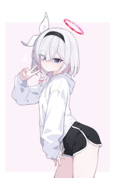 1girl absurdres alternate_costume alternate_hairstyle black_eyes black_hairband black_shorts blue_archive braid cinamon_(cinamori) colored_inner_hair dolphin_shorts drawstring hair_over_one_eye hairband halo hashtag-only_commentary highres hood hood_down hoodie long_sleeves looking_at_viewer multicolored_hair pink_hair plana_(blue_archive) red_halo red_pupils ribbon short_hair short_shorts shorts simple_background single_braid sleeves_past_wrists solo v white_hair white_hoodie white_ribbon