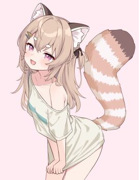 1girl absurdres alternate_costume animal_ears brown_fur brown_hair brown_tail cropped_legs hair_ornament hair_ribbon hairpin highres hitsukuya komachi_panko loli long_hair off_shoulder open_mouth phase_connect pink_background pink_eyes red_panda_ears red_panda_girl red_panda_tail ribbon shirt short_sleeves simple_background smile solo standing striped_tail tail thick_eyebrows virtual_youtuber white_shirt