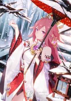 1girl absurdres animal_ears bare_shoulders breasts detached_sleeves floppy_ears fox_ears genshin_impact hair_between_eyes highres holding holding_umbrella japanese_clothes kimono large_breasts long_hair looking_at_viewer nontraditional_miko oil-paper_umbrella pink_hair purple_eyes red_umbrella rein_yukimatsu snowing solo umbrella very_long_hair white_kimono wide_sleeves yae_miko