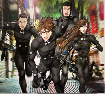 1girl 3boys beard black_bodysuit black_hair bodysuit breasts brown_eyes brown_hair commentary_request facial_hair full_body gantz goatee highres holding holding_sword holding_weapon katana katou_masaru kaze_daizaemon kurono_kei large_breasts latex latex_bodysuit lips long_hair looking_at_viewer multiple_boys oku_hiroya open_mouth outdoors parted_lips road running shimohira_reika sideburns simple_background skin_tight standing street sword teeth thick_eyebrows tree weapon