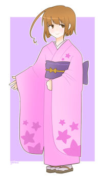 1girl ahoge artist_name border borrowed_character bow brown_hair brown_sandals closed_mouth full_body gallaxi huge_ahoge japanese_clothes kimono light_blush long_sleeves looking_to_the_side original outline pink_kimono purple_background purple_sash sandals sash short_hair signature simple_background smile solo star_(symbol) star_print white_border white_outline wide_sleeves yellow_bow