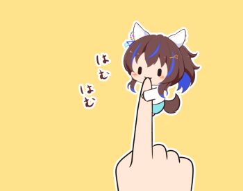 1girl 1other biting biting_finger blue_hair blue_shorts blush_stickers brown_background brown_hair chibi closed_mouth daitaku_helios_(umamusume) gomashio_(goma_feet) long_sleeves looking_at_viewer mini_person minigirl multicolored_hair out_of_frame outline shirt shorts side_ponytail simple_background streaked_hair translation_request umamusume white_outline white_shirt |_|