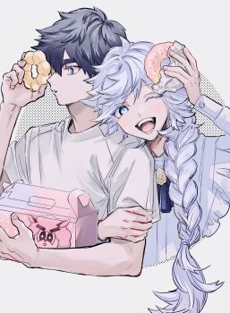 2boys androgynous blue_eyes blush braid braided_ponytail brothers cropped_torso eyelashes food grey_background highres holding holding_another's_arm holding_food iwakiyamayukisatoshironanogojuurokushi_akira iwakiyamayukisatoshironanogojuurokushi_yui kemono_jihen long_hair male_focus multiple_boys one_eye_closed open_mouth shirt short_hair siblings teeth upper_body wao_(77_af5)
