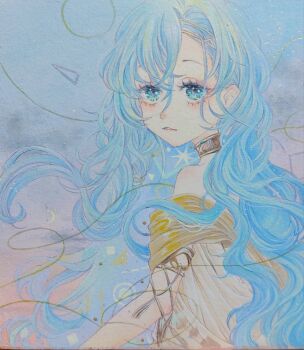 Rule 34 | 1girl, 37 (reverse:1999), armlet, bare shoulders, blue background, blue eyes, blue hair, emu (bleudoux r), floating hair, from side, gold choker, hair between eyes, jewelry, long hair, looking at viewer, painting (medium), parted lips, reverse:1999, solo, toga, traditional media, upper body, very long hair, watercolor (medium)