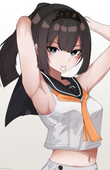 1girl adapted_costume akizuki_(kancolle) armpits arms_behind_head black_hair black_hairband black_sailor_collar breasts gradient_background grey_hair hairband kantai_collection looking_at_viewer medium_breasts midriff miron_(mirona33) mouth_hold navel_peek one-hour_drawing_challenge ponytail rubber_band sailor_collar sailor_shirt shirt sleeveless sleeveless_shirt solo upper_body white_background white_shirt