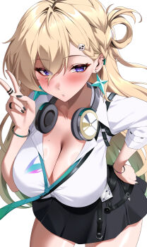 1girl black_nails black_skirt blonde_hair blue_eyes blush breasts cleavage commentary earrings english_commentary fingernails hair_ornament hair_over_one_eye hand_up headphones headphones_around_neck highres jewelry large_breasts leaning_forward lessone long_hair looking_at_viewer lynae_(wuthering_waves) nail_polish parted_lips shirt simple_background skirt skull_hair_ornament solo star_(symbol) star_earrings v white_background white_shirt wuthering_waves
