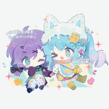 &gt;_o 2girls ;3 ;d animal_hat apron bai_xiong_nailaojuan banana_hair_ornament black_bow blue_apron blue_eyes blue_hair blush boots bow cat_hat chibi chibi_only dress flying_sweatdrops food-themed_hair_ornament frilled_apron frilled_boots frilled_skirt frills full_body green_dress hair_bow hair_ornament hat highres kneehighs long_hair long_sleeves multiple_girls one_eye_closed open_mouth original pink_skirt polka_dot polka_dot_socks purple_hair purple_shoes shirt shoes short_hair skirt sleeve_bow smile socks twintails watermark white_hat white_shirt white_socks x_hair_ornament yellow_boots