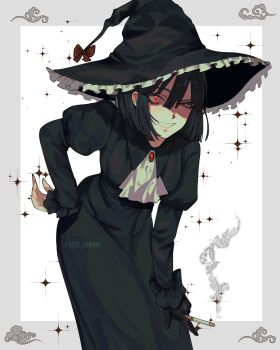 1girl alternate_costume artist_name ascot black_dress black_hair black_hat blunt_ends border bow cigarette commentary dress english_commentary eyelashes frilled_hat frills gem grey_border half-closed_eye hand_on_own_hip hat hat_bow highres holding holding_cigarette leaning_forward lets_lam3nt limbus_company looking_at_viewer outside_border project_moon red_eyes red_gem redrawn ryoshu_(project_moon) smile solo sparkle standing twitter_username white_ascot white_background witch_hat