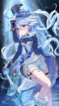 1girl absurdres asymmetrical_gloves black_gloves blue_eyes blue_hat blue_jacket blush coattails cowlick drop-shaped_pupils eyelash_ornament furina_(genshin_impact) genshin_impact gloves hat heterochromia highres hydrokinesis jacket long_hair looking_at_viewer mismatched_gloves multicolored_hair ouji_fashion short_shorts shorts smile solo splendor_of_tranquil_waters_(genshin_impact) spotlight streaked_hair symbol-shaped_pupils thighs top_hat water white_gloves white_shorts yukineco_0928