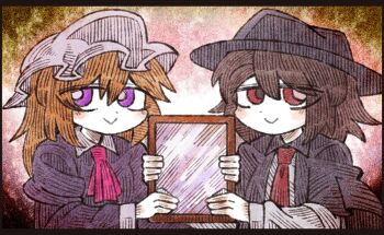 2girls :&gt; ascot black_capelet black_hat blonde_hair blush brown_hair capelet collar dress hair_between_eyes hat holding holding_mirror long_sleeves maribel_hearn medium_hair mirror mob_cap multiple_girls necktie pink_ascot purple_dress purple_eyes red_eyes shirt short_hair sleeve_cuffs smile suenari_(peace) touhou usami_renko white_collar white_hat white_shirt