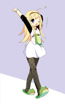 1girl ahoge alternate_costume animal_slippers arm_up black_hairband black_pantyhose blonde_hair chaos;head flower_symbol frog_slippers full_body gero-froggy hairband highres long_hair mamimu_(ma-mi-mu.me) nishijou_nanami one_eye_closed pajamas pantyhose polka_dot polka_dot_pantyhose purple_background purple_eyes raglan_sleeves science_adventure shirt simple_background slippers solo stretching three-quarter_sleeves two-tone_background walking white_shirt yawning