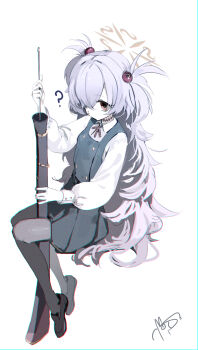 1girl ? absurdres black_pantyhose black_shoes blue_archive brown_halo commentary dan_nako dress grey_hair gun hair_ornament halo highres holding holding_gun holding_weapon kanoe_(blue_archive) long_hair long_sleeves looking_at_viewer pantyhose pinafore_dress ramrod red_eyes reloading shoes signature simple_background sleeveless sleeveless_dress weapon white_background