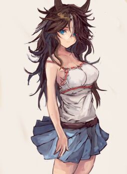 1girl animal_ears bare_shoulders belt blue_eyes blue_skirt breasts brown_belt brown_hair cleavage closed_mouth collarbone commentary_request hair_between_eyes horse_ears horse_girl horse_tail long_hair looking_at_viewer medium_breasts mejiro_palmer_(umamusume) multicolored_hair pleated_skirt ponytail shirt simple_background skirt sleeveless sleeveless_shirt solo streaked_hair tail umamusume white_hair white_shirt yanagi_wakana