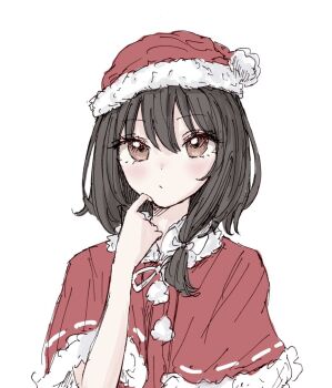 1girl alternate_costume asymmetrical_hair black_hair blush bow brown_eyes capelet commentary hair_bow hat highres kashiwada_kiiho looking_at_viewer medium_hair red_capelet ribbon-trimmed_capelet ribbon_trim santa_hat simple_background solo touhou upper_body usami_renko white_background white_bow