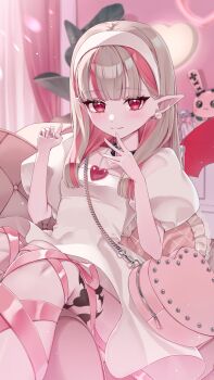 1girl absurdres bag black_choker blunt_ends blush center-flap_bangs chain choker closed_mouth collarbone colored_inner_hair couch demon_wings dress earrings feet_out_of_frame finger_to_mouth grey_hair hair_behind_ear hair_over_shoulder hairband hands_up heart heart-shaped_bag heart_necklace heart_o-ring heart_ring_choker highres indoors jewelry leg_bow leg_ribbon leg_tattoo long_hair looking_at_viewer makaino_ririmu multicolored_hair necklace nijisanji o-ring o-ring_choker official_alternate_costume official_alternate_hairstyle on_couch pink_bag pink_hair pink_ribbon pink_streaks pointy_ears puffy_short_sleeves puffy_sleeves red_eyes red_wings ribbon short_dress short_sleeves shoulder_bag sitting_sideways smile solo straight_hair streaked_hair stud_earrings stuffed_animal stuffed_rabbit stuffed_toy tattoo tsukimori_mochi two-tone_hair virtual_youtuber white_dress white_hairband winged_heart winged_heart_tattoo wings