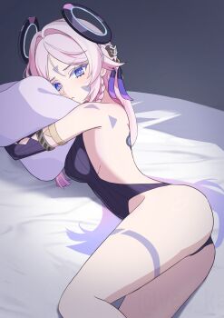 1girl ass bed black_leotard blue_eyes blush braid breasts citlali_(genshin_impact) clothing_cutout commentary_request facial_mark feathers floating_headgear forehead_mark genshin_impact glove_cutout hair_intakes headgear highres hugging_object leotard long_hair looking_at_viewer lying pink_hair pink_pupils purple_feathers ring_hair_ornament solo thigh_marking triangle triangle_facial_mark vec_ka