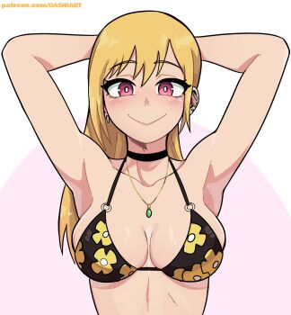 1girl absurdres arms_behind_head artist_name bikini black_bikini blonde_hair breasts bright_pupils closed_mouth collarbone dashi_(dashiart) ear_piercing floral_print floral_print_bikini highres jewelry kitagawa_marin large_breasts long_hair looking_at_viewer necklace o-ring o-ring_bikini patreon_username piercing pink_background pink_eyes print_bikini smile solo sono_bisque_doll_wa_koi_wo_suru straight-on swimsuit two-tone_background upper_body white_background white_pupils