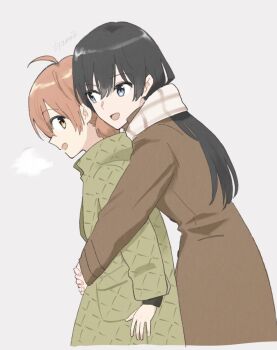 Rule 34 | 2girls, ahoge, artist name, black hair, blue eyes, brown coat, coat, enpera, from side, grey background, highres, hug, hug from behind, koito yuu, long hair, long sleeves, looking at another, multiple girls, nanami touko, nyamo, open mouth, orange eyes, orange hair, scarf, simple background, smile, winter clothes, yagate kimi ni naru, yuri