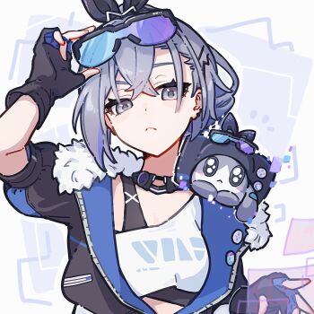 1girl adjusting_eyewear black_choker black_gloves black_jacket cake_cat_(honkai:_star_rail) choker commentary eyewear_on_head fingerless_gloves fur-trimmed_jacket fur_trim gloves grey_eyes grey_hair highres honkai:_star_rail honkai_(series) jacket looking_at_viewer shirt silver_wolf_(honkai:_star_rail) sunglasses upper_body white_shirt xeitlfrycz64403