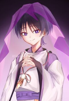 1boy artistic_error black_bridal_gauntlets black_hair blunt_ends bow bridal_gauntlets bright_pupils choppy_bangs closed_mouth clothing_cutout eyeliner eyeshadow feathers genshin_impact glint highres interlocked_fingers japanese_clothes kariginu kimono layered_sleeves looking_at_viewer makeup male_focus middle_ring minatuki_(m1natuki_i) own_hands_together pink_veil pom_pom_(clothes) purple_background purple_bow purple_eyes purple_kimono purple_sash purple_sleeves red_eyeliner red_eyeshadow sash scaramouche_(genshin_impact) scaramouche_(kabukimono)_(genshin_impact) see-through_clothes see-through_veil shoulder_cutout smile solo split_mouth string tsurime twitter_username upper_body veil white_pupils white_sleeves wide_sleeves yellow_feathers