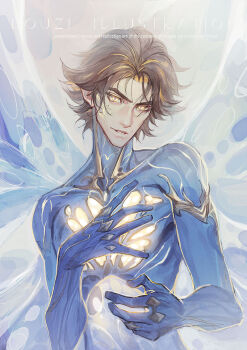 1boy arcane:_league_of_legends blonde_hair brown_hair chinese_commentary collarbone commentary_request hand_on_own_chest league_of_legends looking_at_viewer male_focus mole mole_above_mouth mole_under_eye multicolored_hair parted_lips rennerdouz short_hair skinny solo streaked_hair two-tone_hair upper_body viktor_(arcane) viktor_(league_of_legends) yellow_eyes