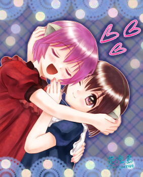 2girls blue_dress blush brown_hair cheek-to-cheek commentary_request dress elfen_lied eyelashes fingernails heads_together heart highres horns hug mayu_(elfen_lied) multiple_girls nana_(elfen_lied) one_eye_closed open_mouth pink_hair plaid_background red_dress short_hair smile translation_request yuri yutaka_dao