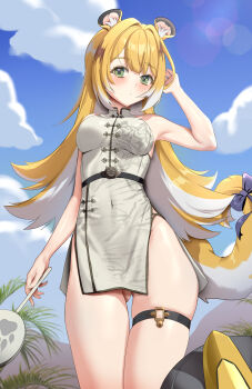 1girl absurdres animal_ear_fluff animal_ears animal_print arm_up bare_shoulders black_bow blonde_hair blue_sky blush bow breasts china_dress chinese_clothes cloud colored_inner_hair commentary day dress english_commentary from_below gluteal_fold green_eyes grey_dress hair_intakes hand_fan highres holding holding_fan ju_fufu lens_flare looking_at_viewer medium_breasts multicolored_hair outdoors print_dress side_slit sidelocks sky solo standing tail tail_bow tail_ornament thigh_strap thighs tiger_ears tiger_girl tiger_print tiger_tail toffee white_hair zenless_zone_zero