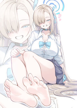 1girl absurdres asuna_(blue_archive) asuna_(school_uniform)_(blue_archive) barefoot blonde_hair blue_archive blue_bow blue_bowtie blue_eyes blue_halo blue_skirt blush bow bowtie breasts choker cleavage collarbone feet foot_focus grin hair_over_one_eye hair_ribbon halo highres large_breasts long_hair looking_at_viewer ribbon shiraae_quartet shirt sitting skirt sleeves_rolled_up smile solo thighs very_long_hair white_shirt