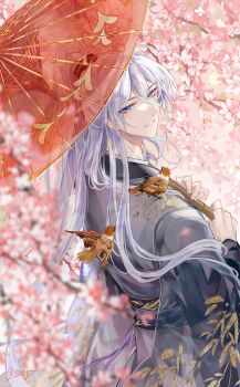 1boy absurdres animal animal_on_shoulder bamboo_print bird bird_on_shoulder black_sash blurry blurry_foreground cael_anselm cael_anselm_(oneiric_heian-kyo) cherry_blossoms chinese_commentary commentary eyeliner flower from_side grey_kimono hair_between_eyes hair_tie half_updo high_ponytail highres holding holding_umbrella japanese_clothes kimono layered_sleeves long_bangs long_hair long_hair_between_eyes long_sleeves looking_at_viewer looking_to_the_side lovebrush_chronicles makeup male_focus oil-paper_umbrella pink_flower ponytail purple_eyes purple_ribbon red_eyeliner red_umbrella ribbon sash see-through_clothes see-through_sleeves smile solo standing symbol-only_commentary transparent transparent_umbrella tree umbrella umbrella_over_shoulder very_long_hair waist_sash white_hair xue_ezi