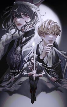 1girl 2boys black_coat black_eyes black_hair blonde_hair borrowed_clothes brooch brown_eyes chain coat coat_partially_removed covering_one_eye crown curtained_hair drop_shadow evie_(baoxiao) full_body fur_collar fur_trim hair_between_eyes han_sooyoung hand_on_own_chin highres holding holding_sword holding_weapon jacket jacket_on_shoulders jewelry kim_dokja looking_at_viewer multiple_boys multiple_necklaces necklace official_alternate_costume omniscient_reader&#039;s_viewpoint short_hair smirk spotlight sword walking weapon yoo_joonghyuk