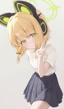 1girl absurdres animal_ear_headphones animal_ears black_skirt blonde_hair blue_archive blush bow breasts cat_ear_headphones cat_ears closed_mouth collared_shirt cowboy_shot eyes_visible_through_hair fake_animal_ears green_bow green_eyes green_halo grey_background hair_bow halo hand_up hashtag-only_commentary headphones highres looking_at_viewer low-tied_sidelocks midori_(blue_archive) pleated_skirt shirt shirt_tucked_in short_hair short_sleeves sidelocks simple_background skirt small_breasts smile solo springrain_06 v white_shirt