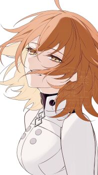 1girl breasts fate/grand_order fate_(series) fujimaru_ritsuka_(female) highres jacket medium_hair orange_hair parted_lips simple_background smile solo sumi_(gfgf_045) upper_body white_background white_jacket yellow_eyes