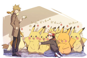 2boys 88_(einnimnech) alternate_costume black_shoes blue_oak brown_coat brown_hair closed_mouth coat commentary_request gen_1_pokemon hat heart highres hood hood_down hooded_jacket hug jacket long_sleeves male_focus multiple_boys nintendo on_head on_shoulder pants pidgey pikachu pokemon pokemon_(creature) pokemon_on_head pokemon_on_shoulder red_(pokemon) red_hat shoes short_hair smile spiked_hair taking_picture translation_request