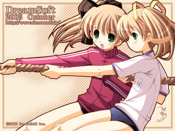2girls black_ribbon blonde_hair blue_buruma bow buruma copyright_notice dated dreamsoft green_eyes gym_uniform hair_bow hair_ribbon holding holding_rope jacket leaning_back multiple_girls name_tag natural_another_one_2nd_belladonna official_art official_wallpaper open_mouth pulling raised_inner_eyebrows red_jacket ribbon rope shirt siblings side_ponytail signature sisters standing track_jacket tsurugi_hagane tug_of_war twins v-shaped_eyebrows watermark web_address white_shirt yachigusa_kyouka yachigusa_mitsune yellow_ribbon