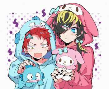 2boys :3 aimono_jyushi androgynous black_hair black_nails blonde_streaks blue_bow blue_eyes blush_stickers bow character_hair_ornament cosplay fang frilled_bow frills fujisaki_(ofuton_division) hair_bow hair_ornament hangyodon hangyodon_(cosplay) harai_kuko holding holding_stuffed_toy hypnosis_mic jewelry kigurumi looking_at_object male_focus multiple_boys my_melody my_melody_(cosplay) onegai_my_melody onesie red_hair ring sanrio skin_fang slit_pupils stuffed_toy yellow_eyes